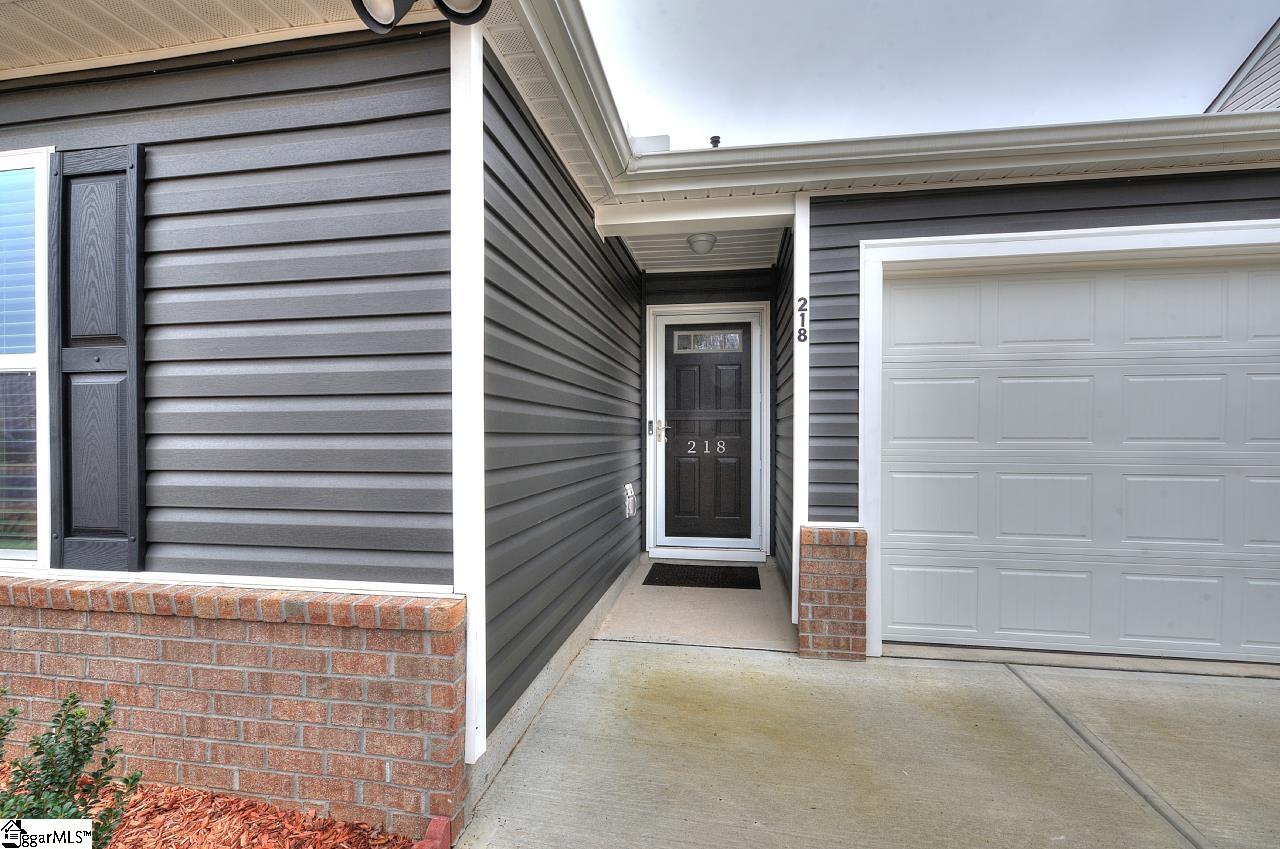 218 Maple Leaf Lane Easley, SC 29640 - Photo 2 of 26