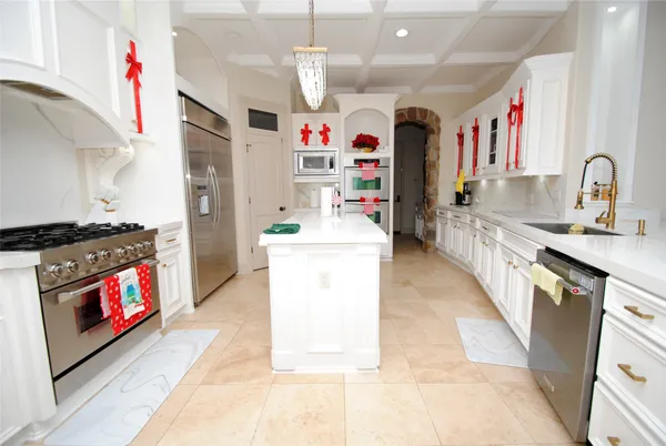 $5,975 | 15823 Medina Lake Lane, Cypress, TX 77429