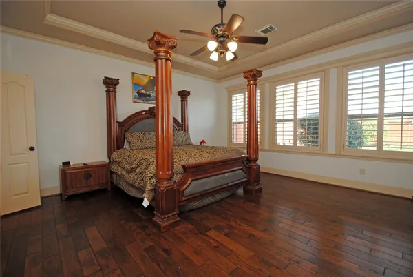 $5,975 | 15823 Medina Lake Lane, Cypress, TX 77429