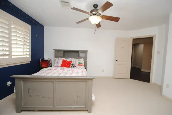 $5,975 | 15823 Medina Lake Lane, Cypress, TX 77429