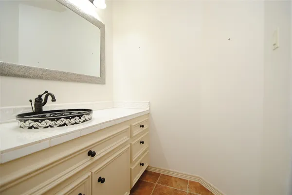 $5,975 | 15823 Medina Lake Lane, Cypress, TX 77429
