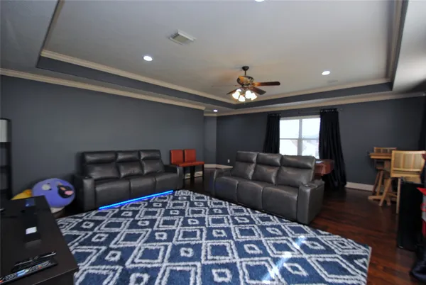 $5,975 | 15823 Medina Lake Lane, Cypress, TX 77429