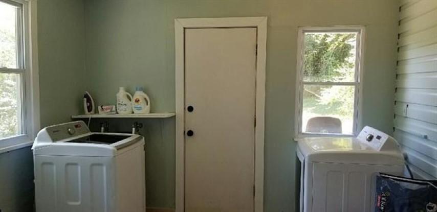 8069 Greenbriar Road Talbott, TN 37877 - Photo 21 of 24 8069 Greenbriar Laundry Room (Small)