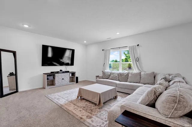 $314,000 | 4042 Sedgewick Lane, Columbus, IN 47201