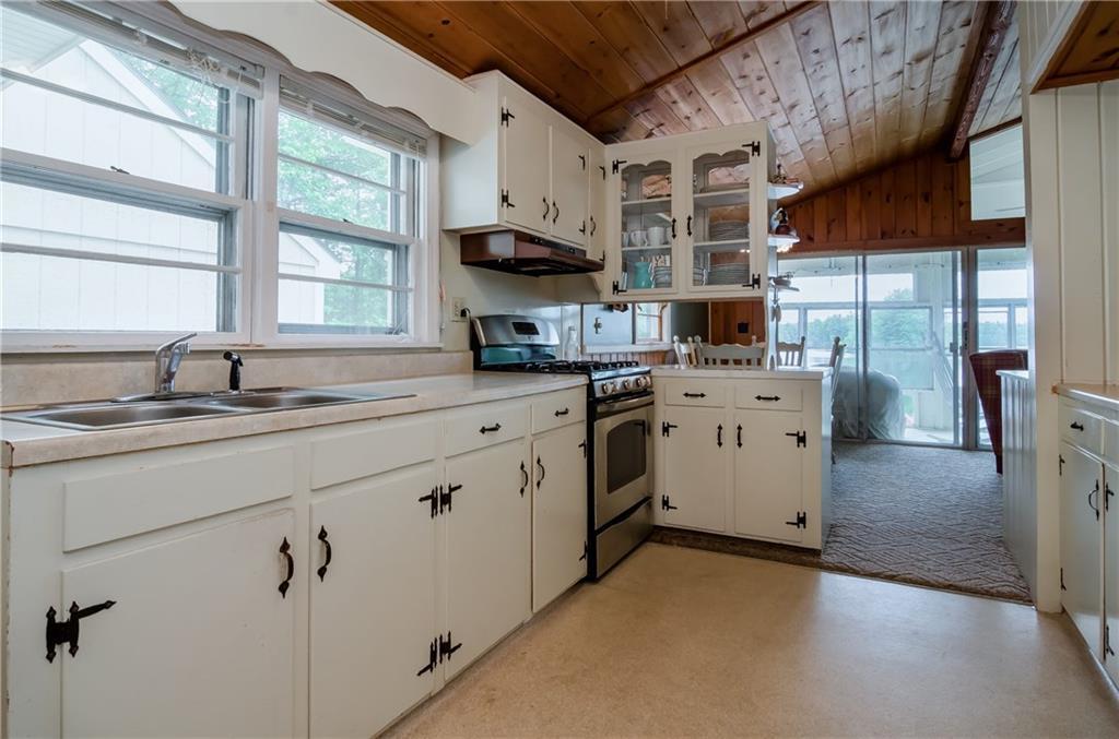 4 Aquila Road Raymond, ME 04071 - Photo 11 of 35 Photo