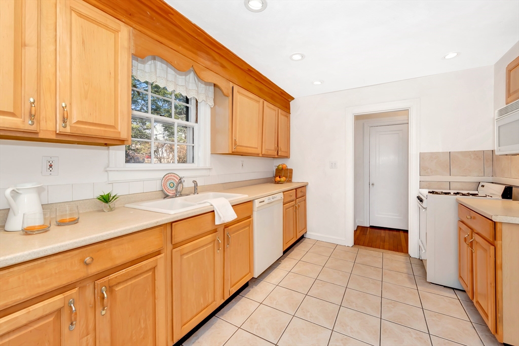 39 Pine Ridge Road Arlington, MA 02476 - Photo 28 of 40