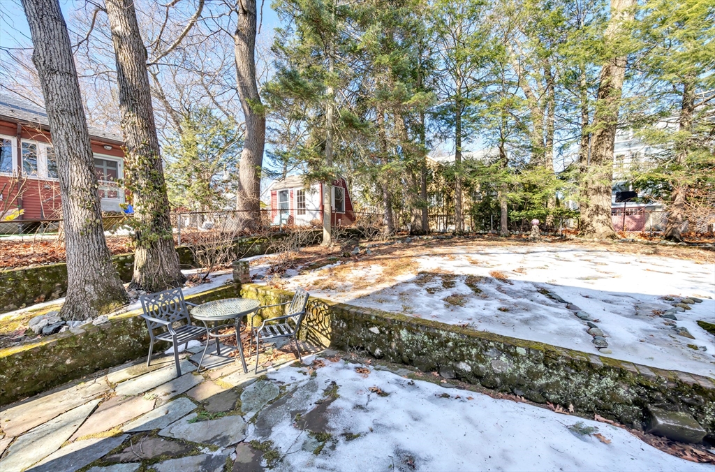 39 Pine Ridge Road Arlington, MA 02476 - Photo 8 of 40