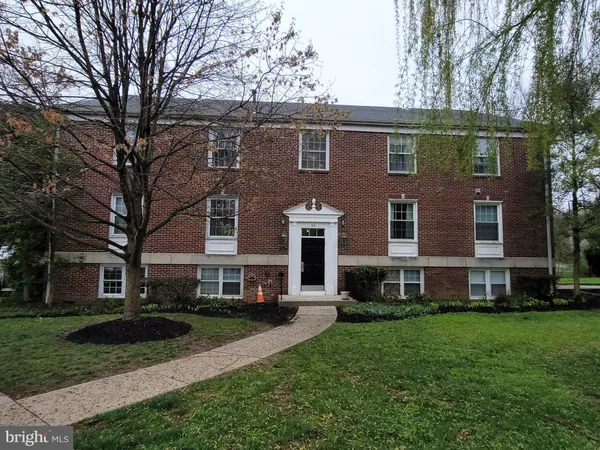 $239,900 | 319 Homeland Southway, Unit 2B, Baltimore, MD 21212