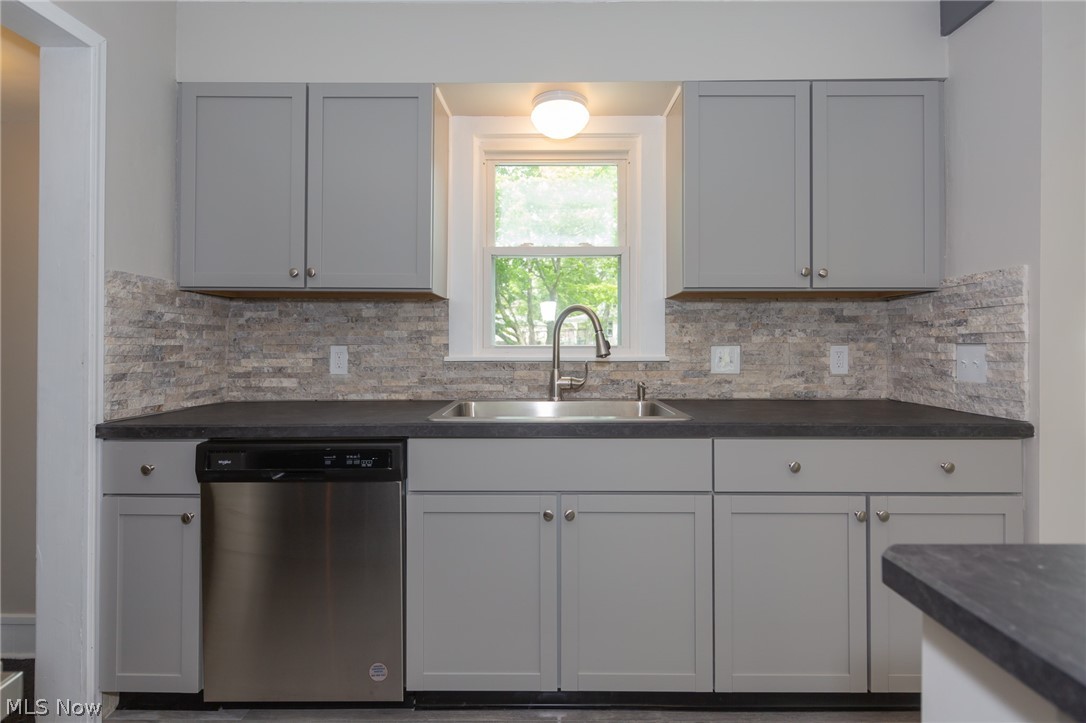 2118 Kirk Road Youngstown, OH 44511 - Photo 7 of 28 Gallery Image 7