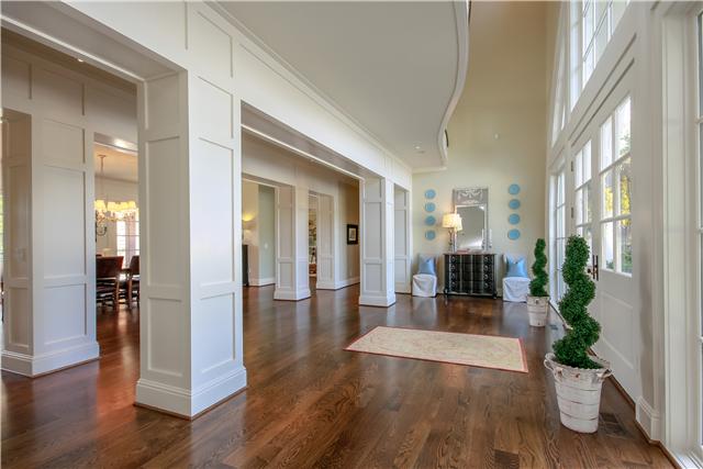4545 Peytonsville Road Franklin, TN 37064 - Photo 5 of 20 THE BREATHTAKING TWO STORY FOYER INVITES ANY GUEST INSIDE