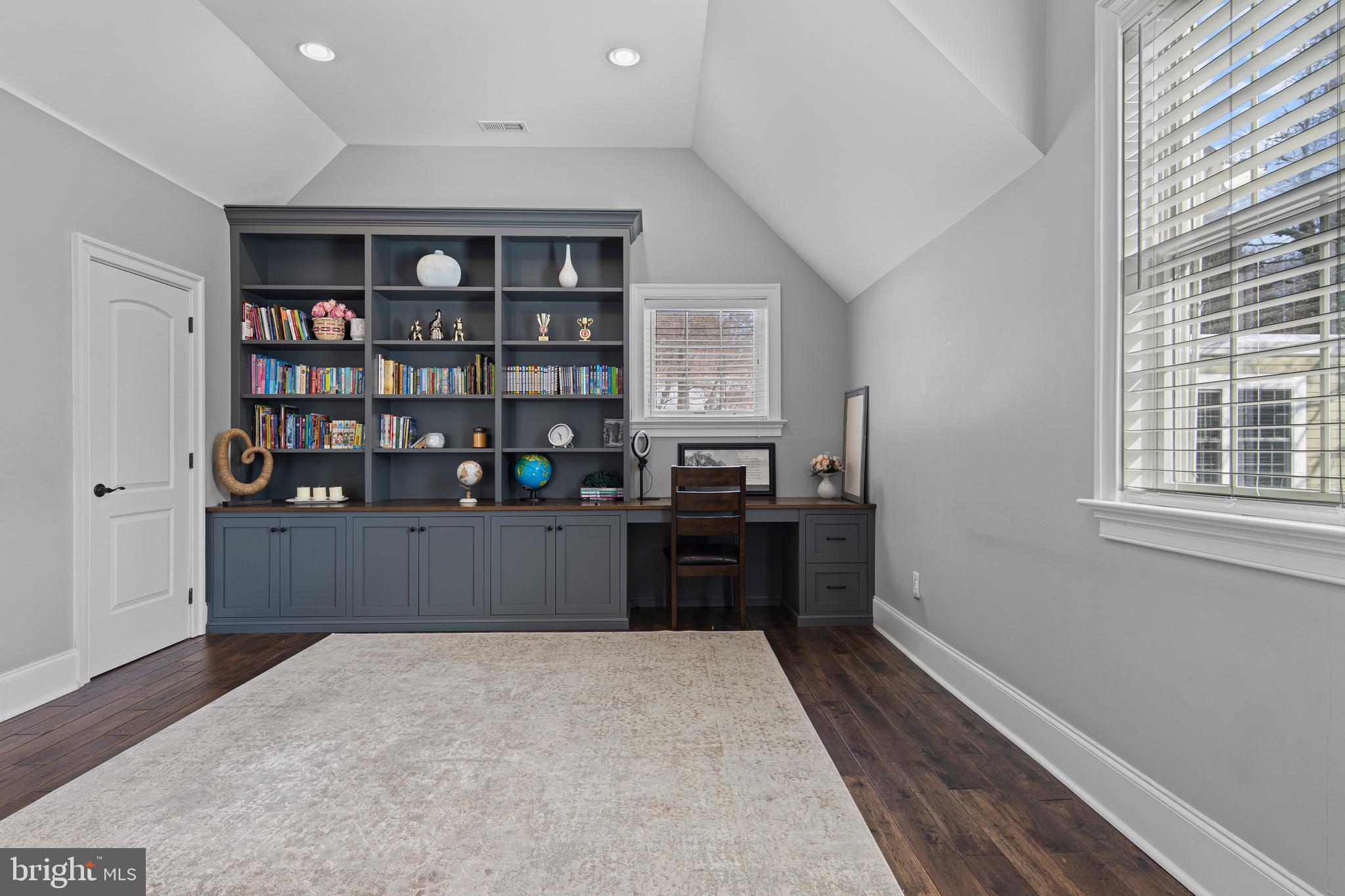 731 King Of Prussia Road Radnor, PA 19087 - Photo 35 of 58 level 2 office w/ built-ins