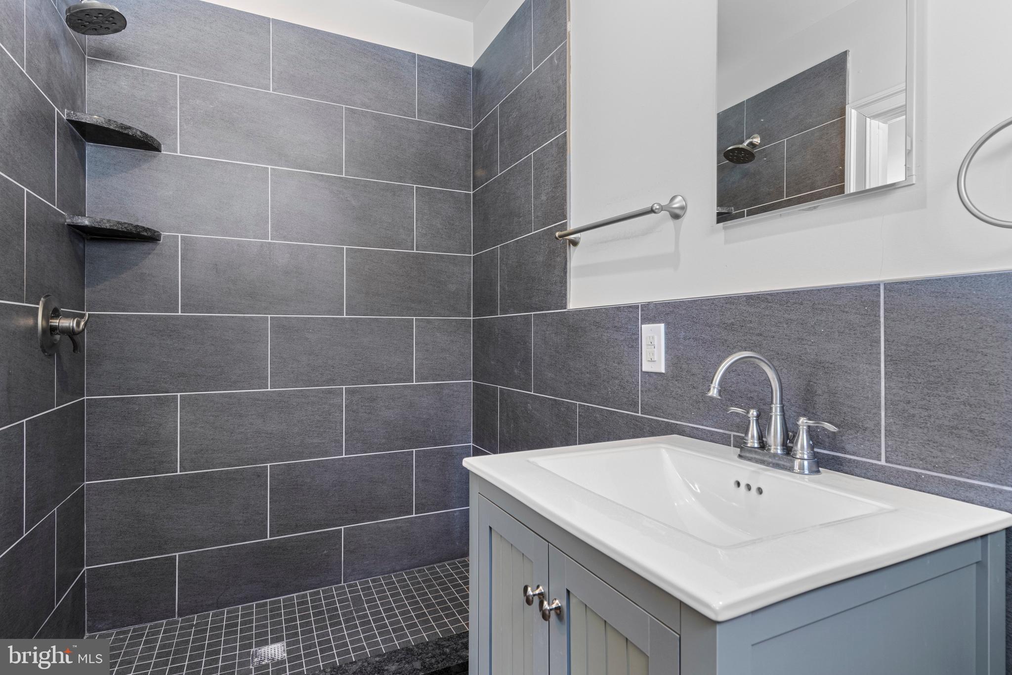 731 King Of Prussia Road Radnor, PA 19087 - Photo 46 of 58 garage apt w./ full bath (5 baths in total)