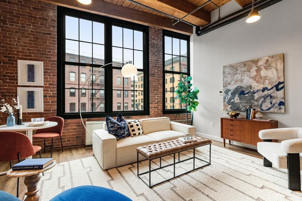 63 Melcher Street, Unit 301 Boston, MA 02210 - Photo 5 of 18