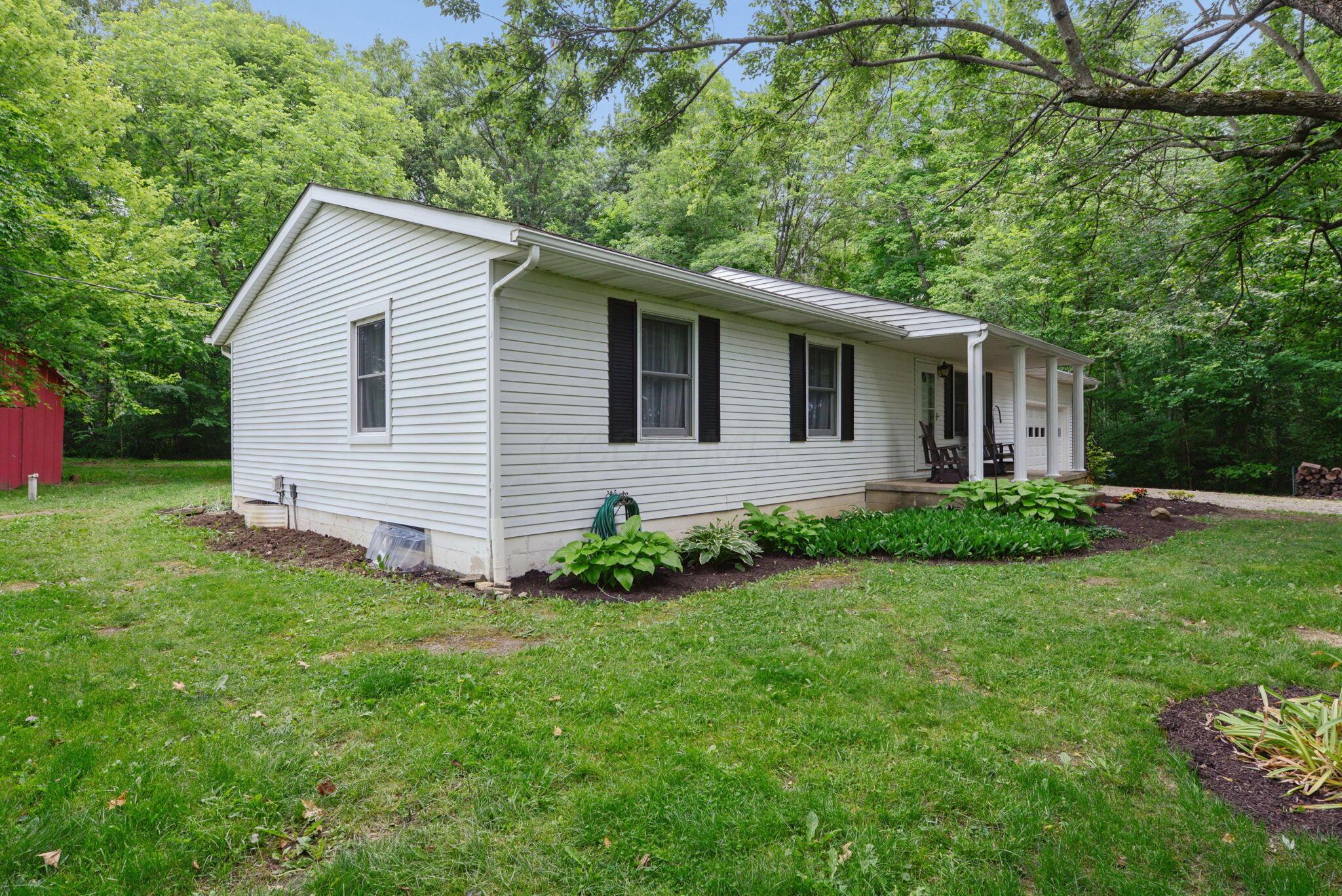 7860 Lane Road Centerburg, OH 43011 - Photo 3 of 31