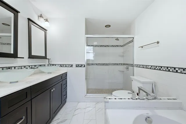 $1,250,000 | 163 Highwood Avenue, Weehawken, NJ 07086