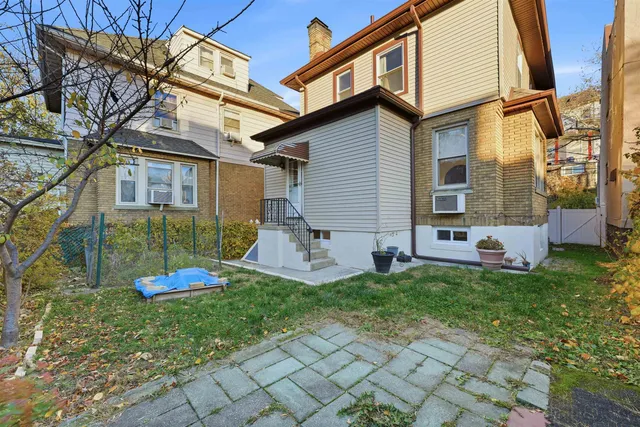 $1,250,000 | 163 Highwood Avenue, Weehawken, NJ 07086