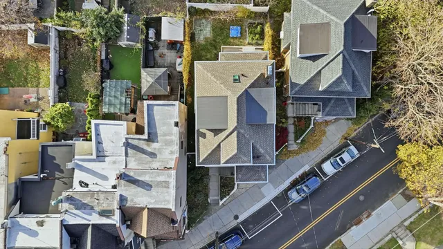 $1,250,000 | 163 Highwood Avenue, Weehawken, NJ 07086