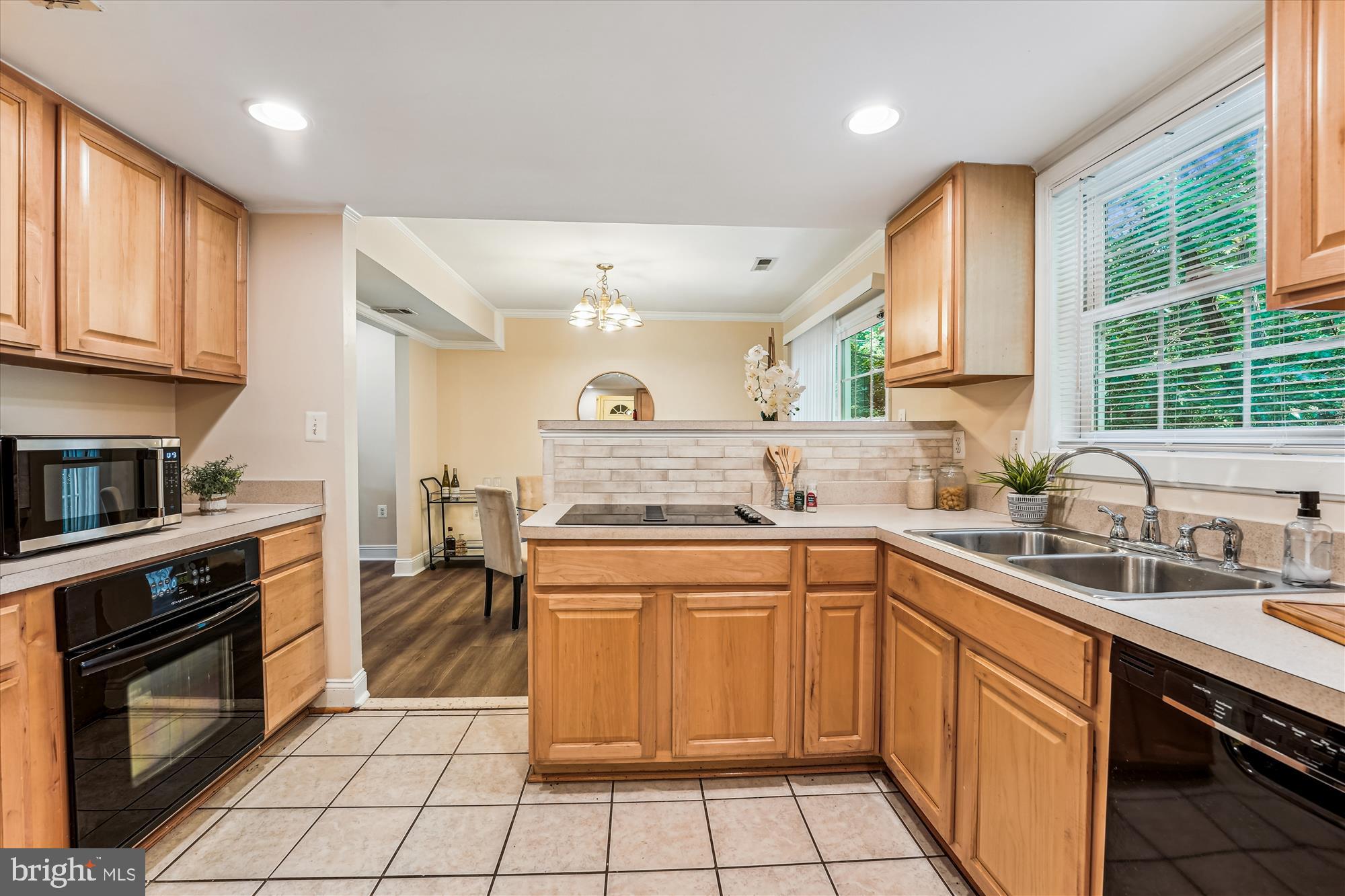 8014 Fort Foote Road Fort Washington, MD 20744 - Photo 3 of 56 Kitchen