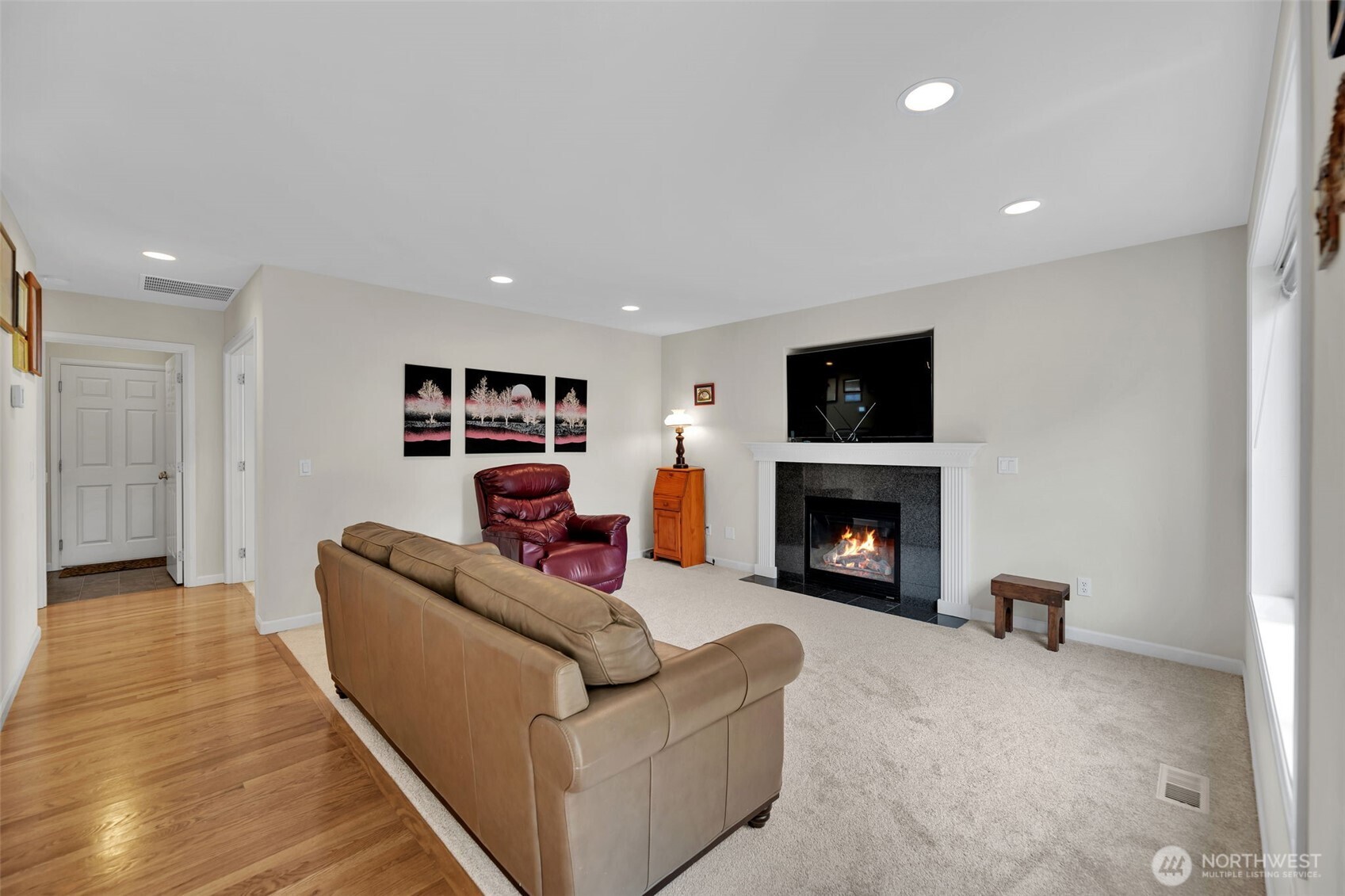 407 Orcas Place Northeast Renton, WA 98059 - Photo 17 of 39