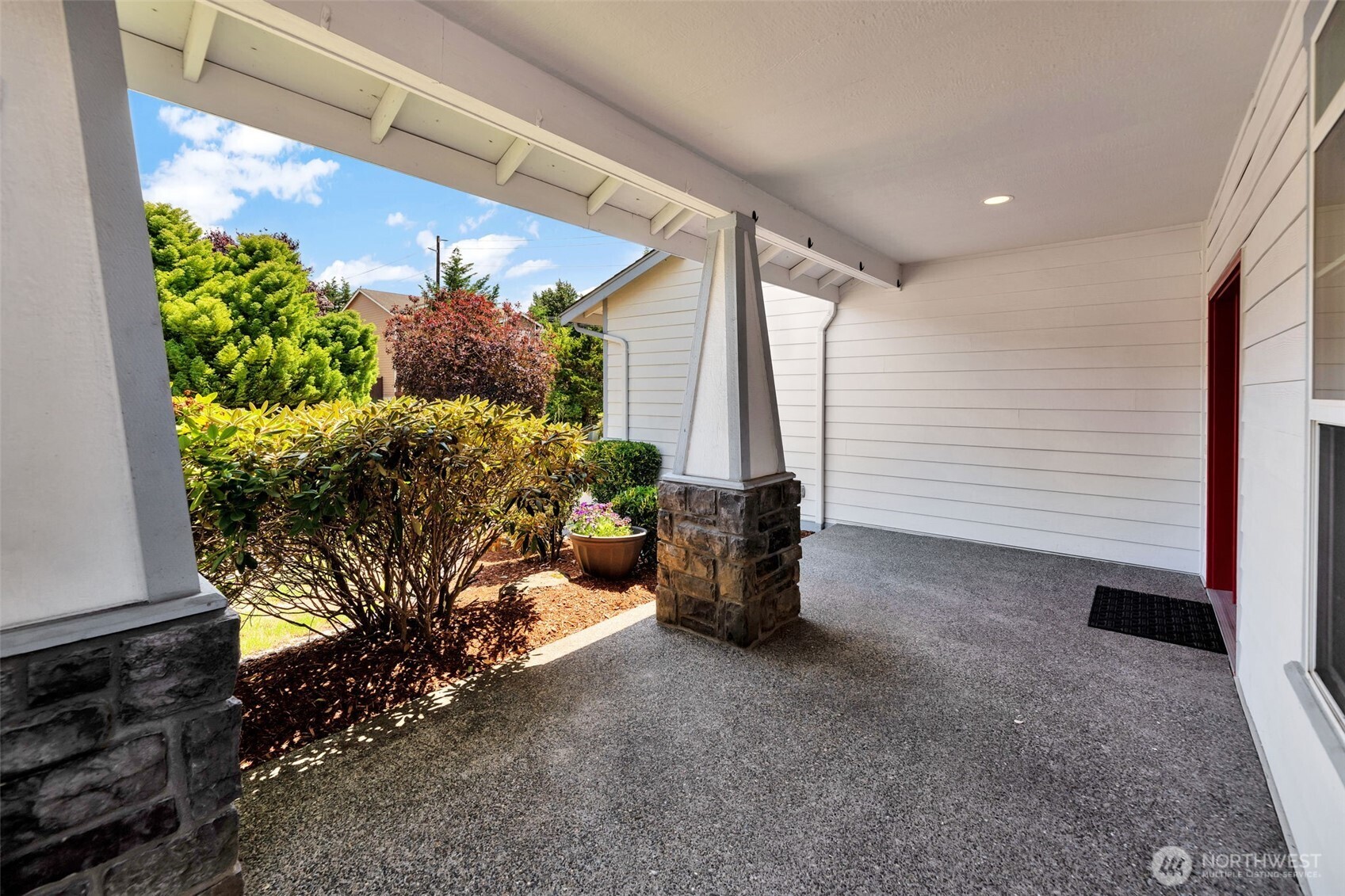 407 Orcas Place Northeast Renton, WA 98059 - Photo 3 of 39