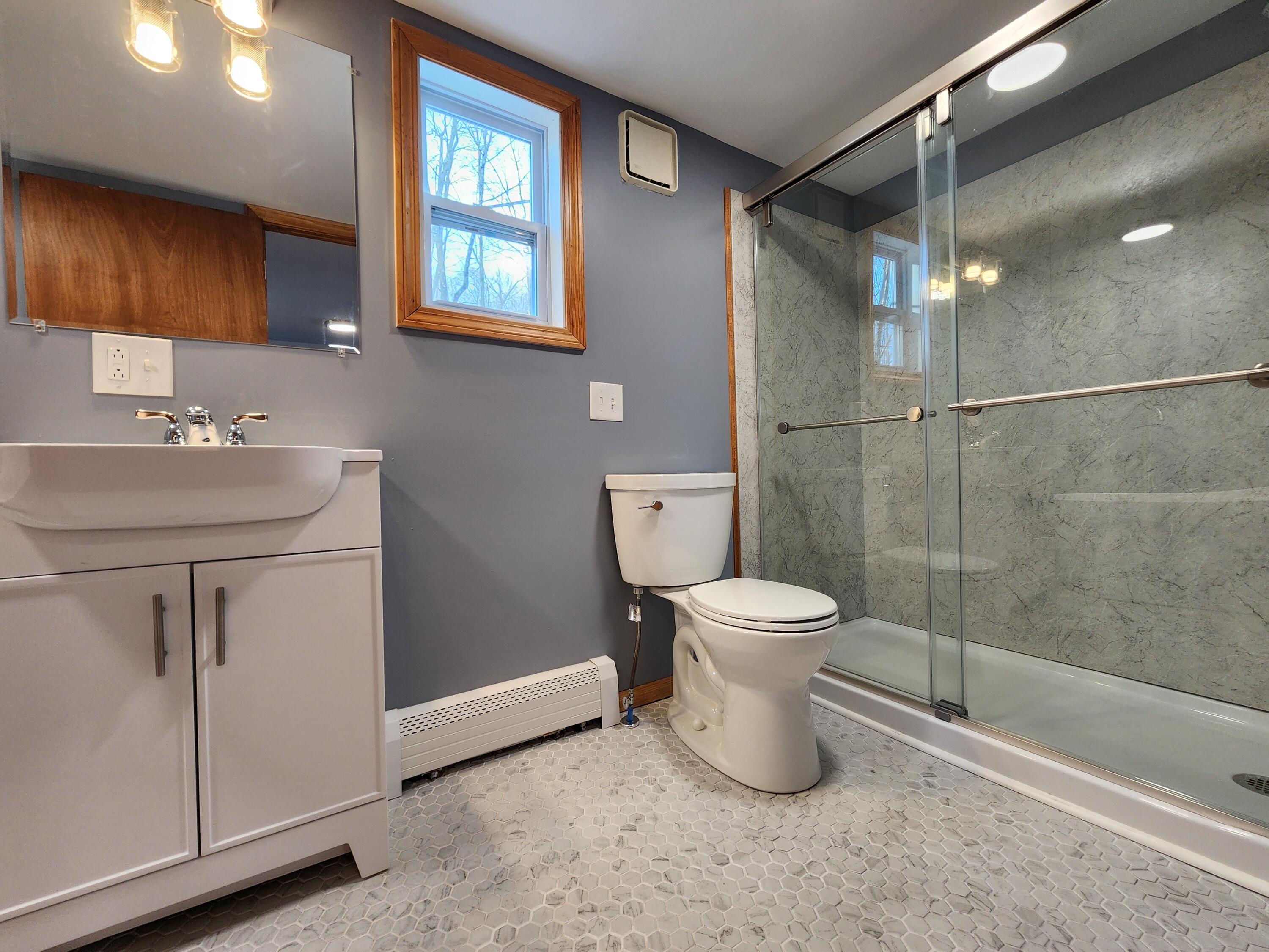 298 Hinckley Road Clinton, ME 04927 - Photo 19 of 28 Primary Ensuite Bathroom
