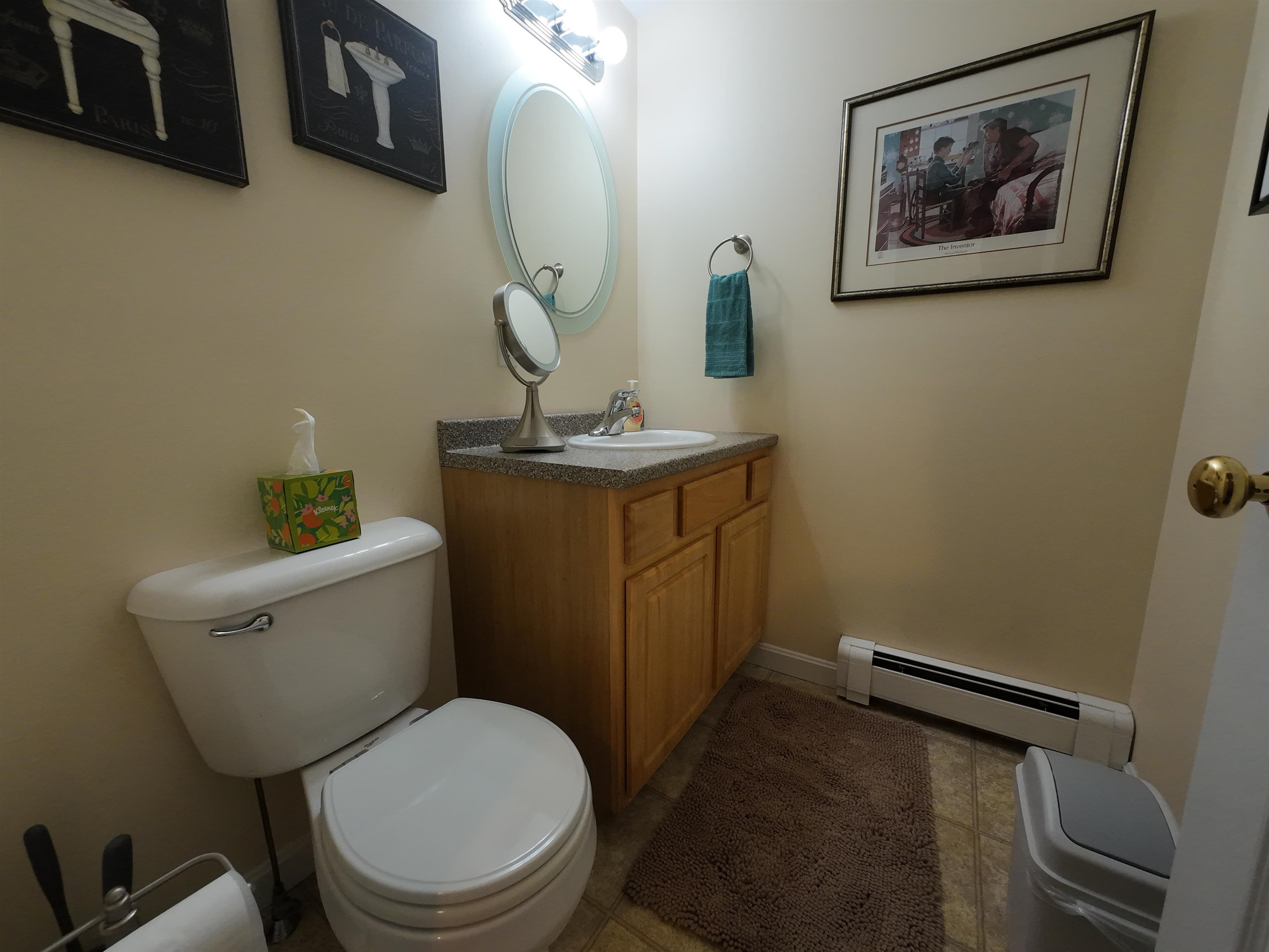 211 West Mitchell Street Manchester, NH 03103 - Photo 23 of 35