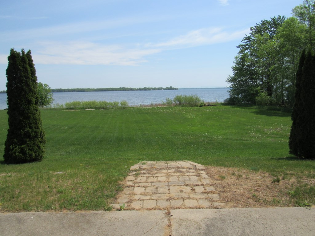 87 Dumont Road Champlain, NY 12919 - Photo 13 of 57 Gallery Image 13