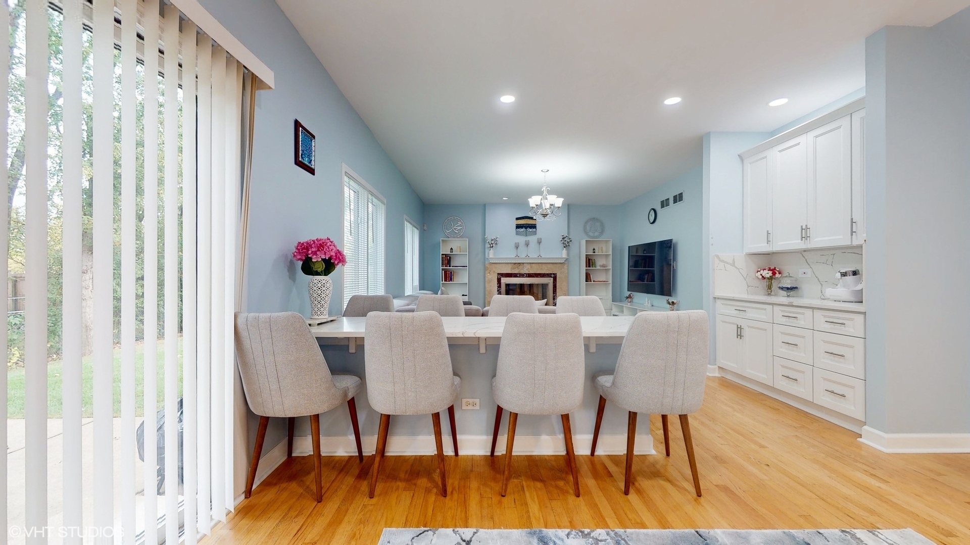 980 Lucinda Drive Buffalo Grove, IL 60089 - Photo 11 of 40