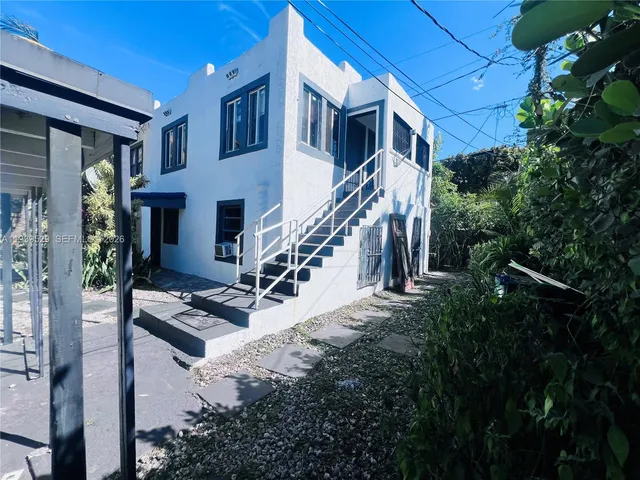 $2,200 | 22 Northeast 51st Street, Unit 2, Miami, FL 33137