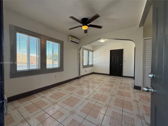 $2,200 | 22 Northeast 51st Street, Unit 2, Miami, FL 33137
