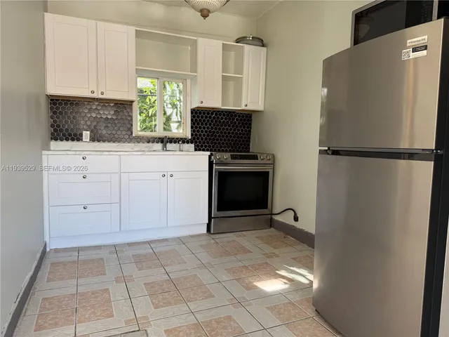 $2,200 | 22 Northeast 51st Street, Unit 2, Miami, FL 33137