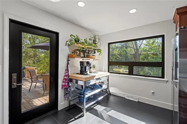 $465,000 | 10528 Cherokee Lane, Leawood, KS 66206