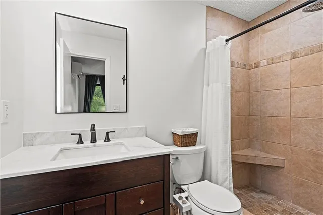 $465,000 | 10528 Cherokee Lane, Leawood, KS 66206