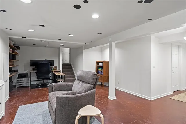 $465,000 | 10528 Cherokee Lane, Leawood, KS 66206