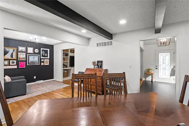 $465,000 | 10528 Cherokee Lane, Leawood, KS 66206