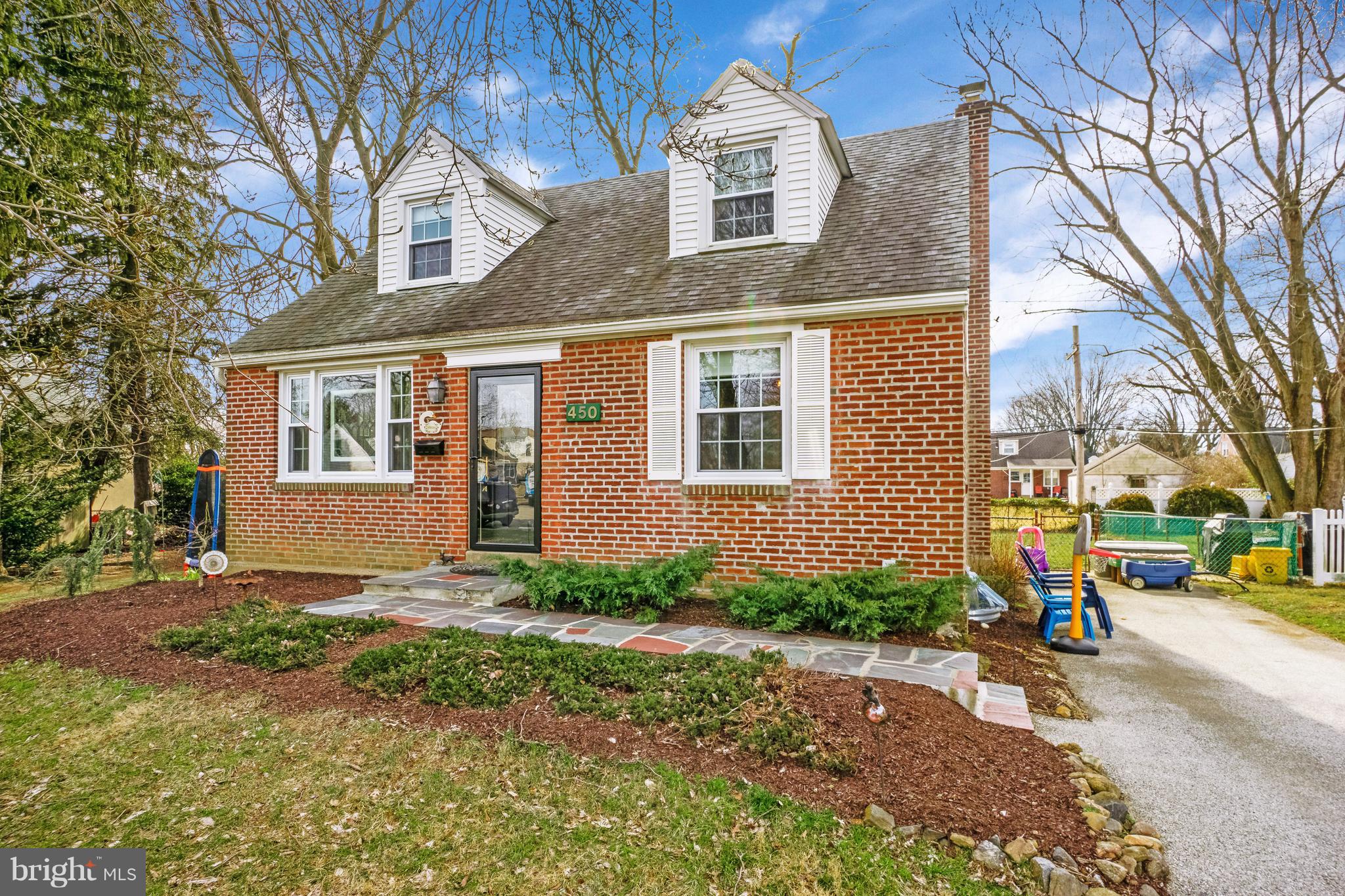 450 Blair Road Springfield, PA 19064 - Photo 1 of 17 Front of House