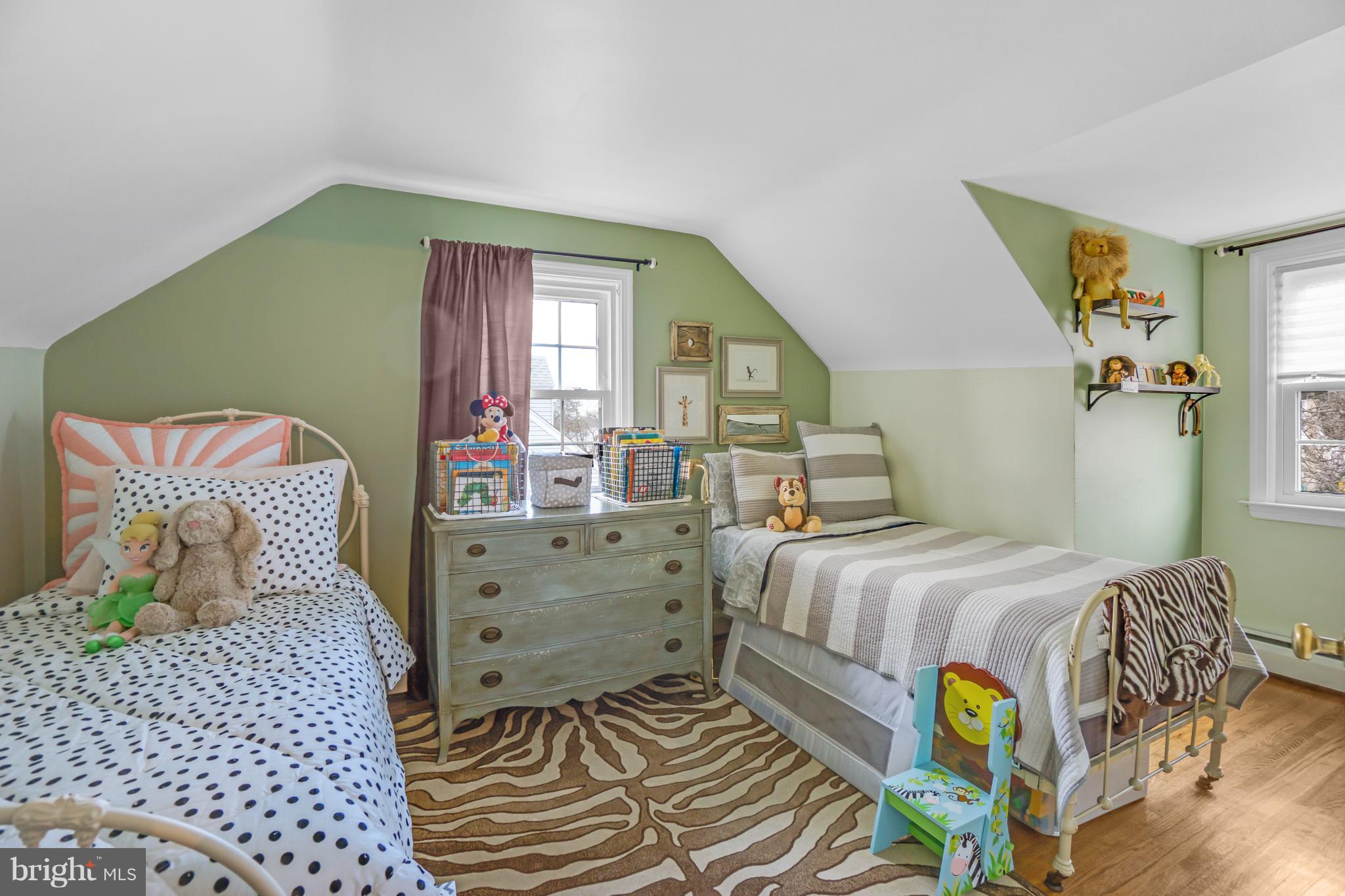 450 Blair Road Springfield, PA 19064 - Photo 12 of 17 2nd Bedroom
