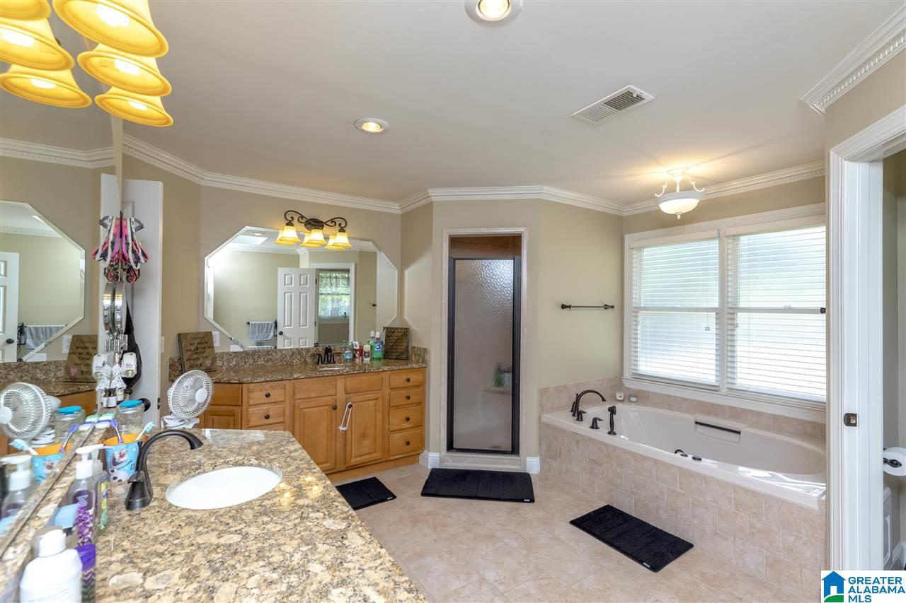 328 Kings Crest Lane Pelham, AL 35124 - Photo 16 of 41
