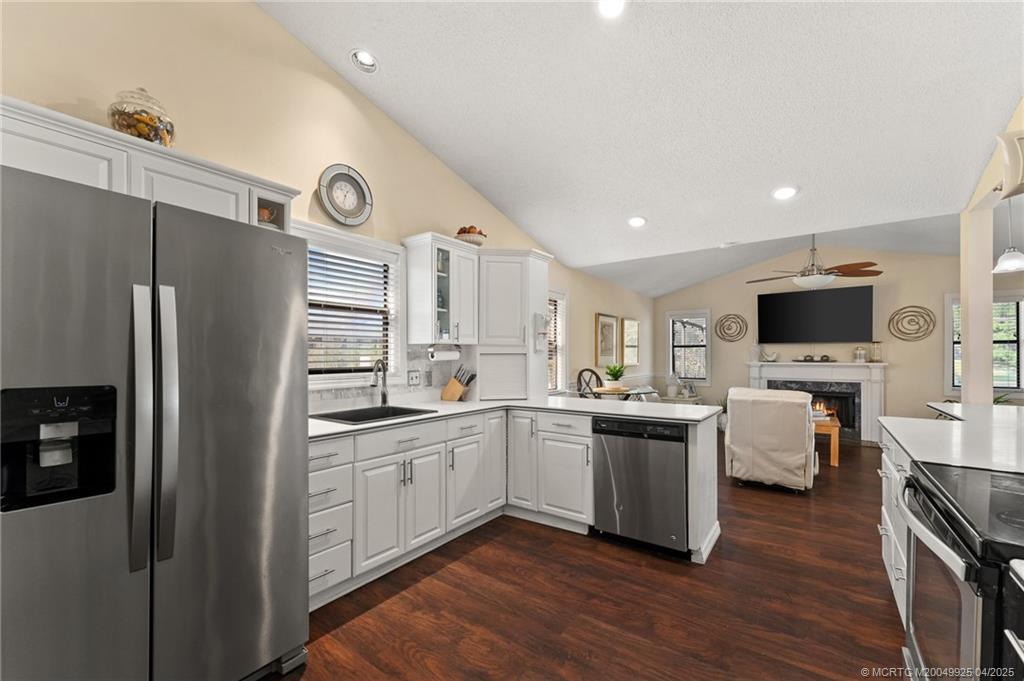 2210 Northwest 20th Avenue Stuart, FL 34994 - Photo 33 of 60