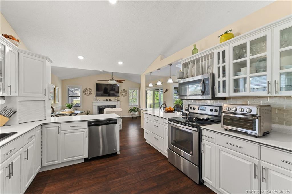 2210 Northwest 20th Avenue Stuart, FL 34994 - Photo 4 of 60