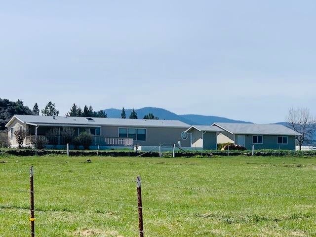 631 Holcomb Road Montague, CA 96064 - Photo 20 of 20 Gallery Image 20
