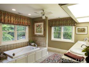 22 Cobble Hill Road Fairview, NC 28730 - Photo 12 of 21 Gallery Image 12