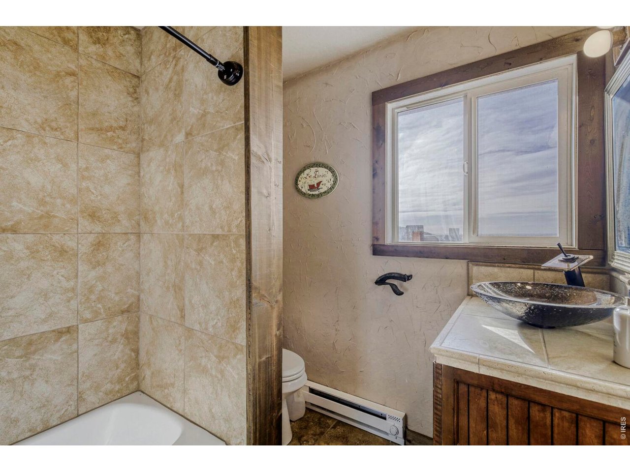 1042 Steamboat Valley Road Lyons, CO 80540 - Photo 28 of 46 Third level, private Guest Bathroom