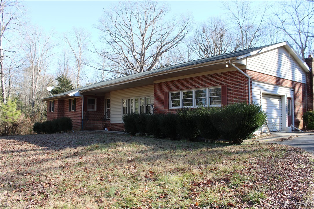 7400 Courthouse Road Providence Forge, VA 23140 - Photo 1 of 29 Gallery Image 1