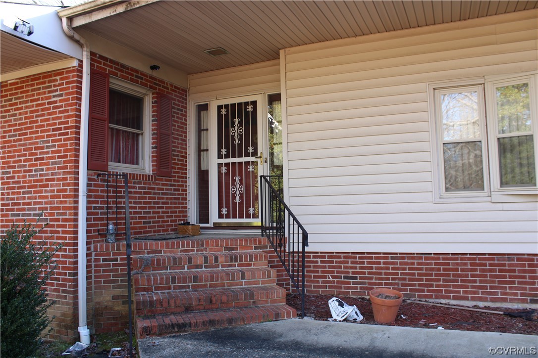 7400 Courthouse Road Providence Forge, VA 23140 - Photo 4 of 29 Gallery Image 4