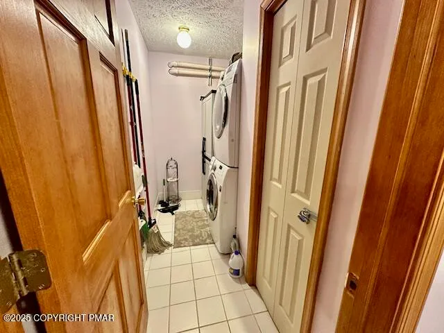 a bathroom with a tub