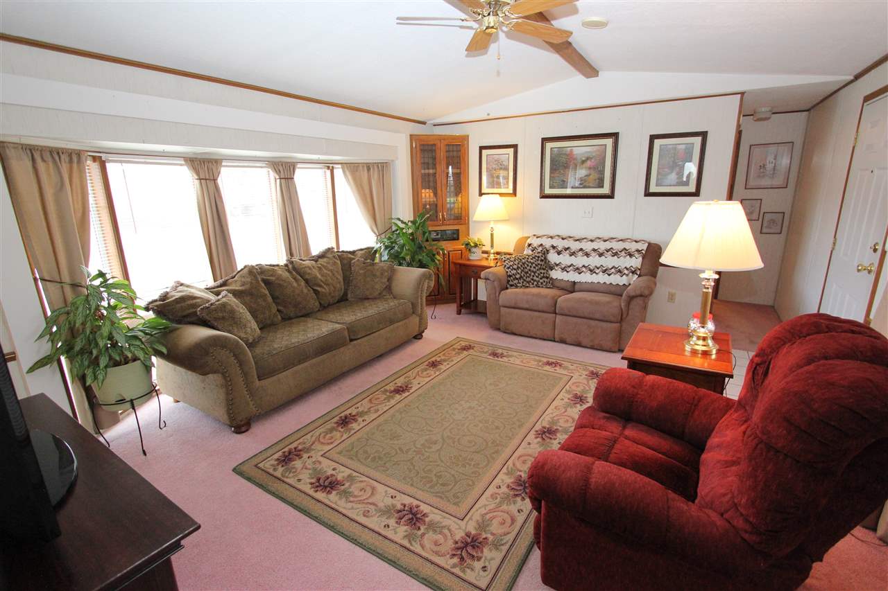 4202 East Lane Park Road, Unit 9 Mead, WA 99021 - Photo 5 of 15