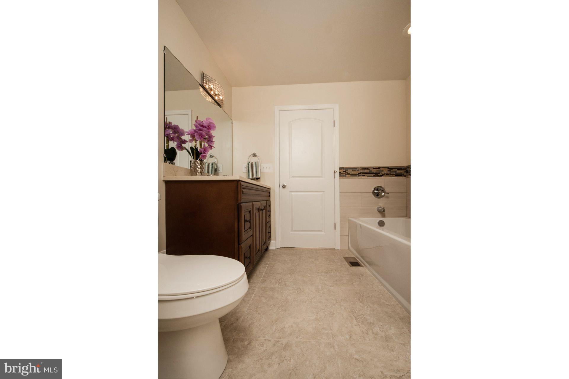 3717 Milford Mill Road Baltimore, MD 21244 - Photo 14 of 30 Bath (Master)
