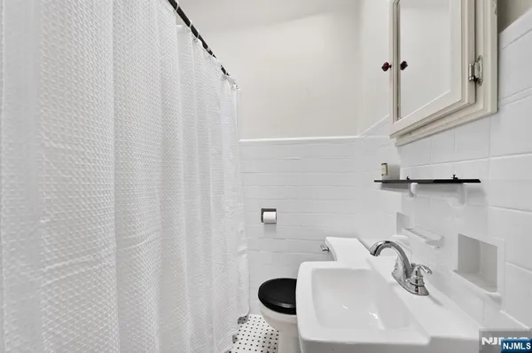 $599,000 | 938 Hudson Street, Unit 6, Hoboken, NJ 07030