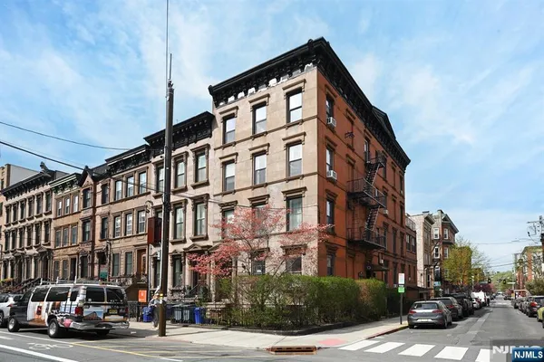$599,000 | 938 Hudson Street, Unit 6, Hoboken, NJ 07030